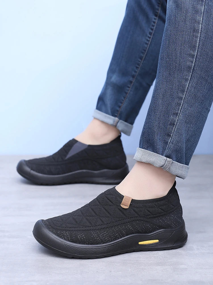 Men's casual shoes Wear comfortable shoes for many occasions breathable lightweight shoes that can be worn outside